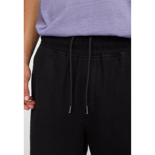 REVOLUTION 4070 CASUAL SHORTS BLACK