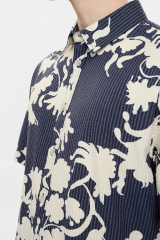 ANERKJENDT AKOTTO AOP SS SHIRT SKY CAPTAIN