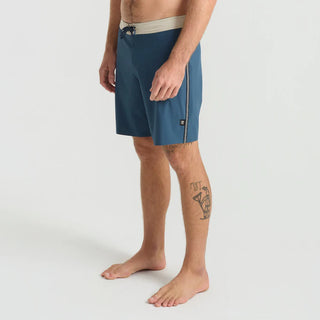 ROARK PASSAGE BOARDSHORT NAVY
