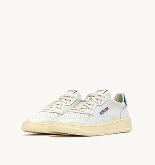 AUTRY MEDALIST LOW  WHITE MALLARD BLUE LEATHER - AULMLL29