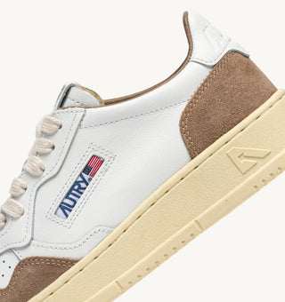 AUTRY MEDALIST LOW WHITE LEATHER ANTELOPE SUEDE - AULMFT02