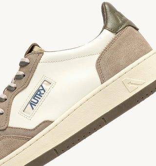 AUTRY MEDALIST LOW COVERT GREEN LICORICE LEATHER - AULMBW07
