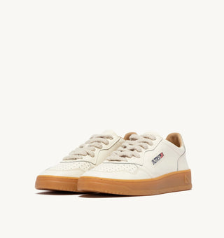 AUTRY MEDALIST LOW MARSHMALLOW LEATHER - AULMBD01