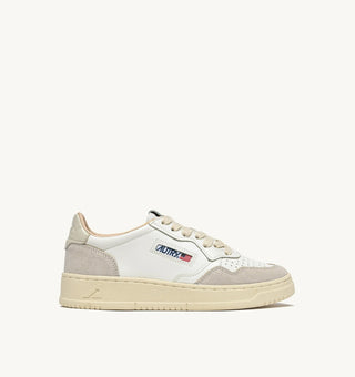 AUTRY MEDALIST LOW  WHITE  PELICAN LEATHER/BEIGE SUEDE - AULMLS14