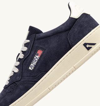 AUTRY MEDALIST LOW SPACE WHITE SUEDE - AULMUH11