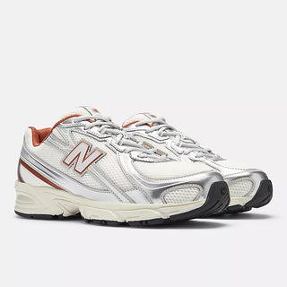 NEW BALANCE U740 3SB